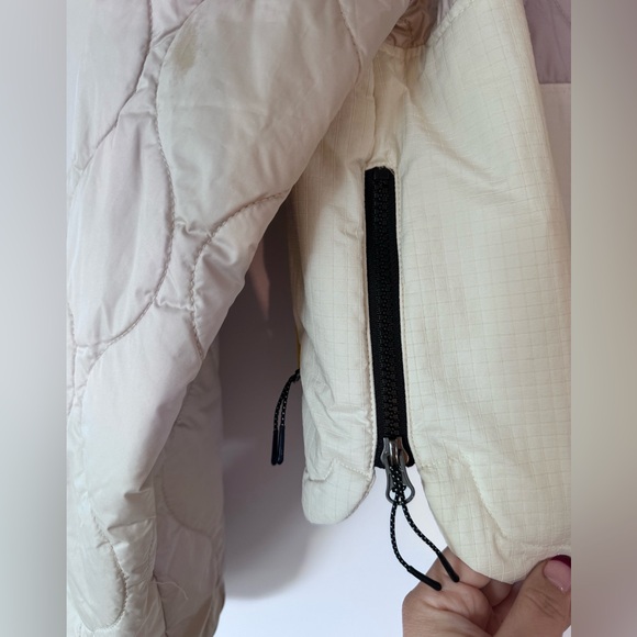 Quilted Puffer Jacket - Picture 10 of 11